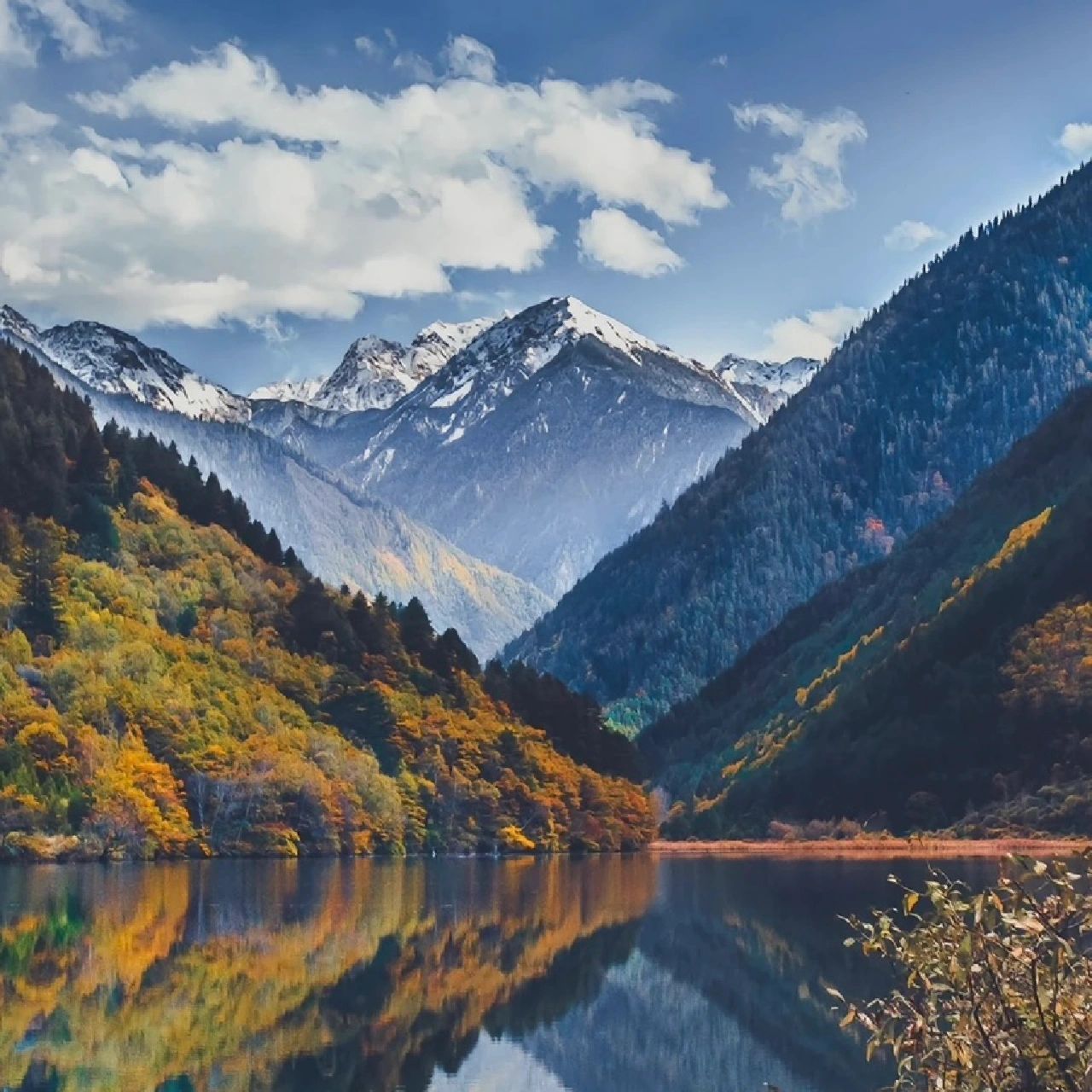 Jiuzhaigou Valley